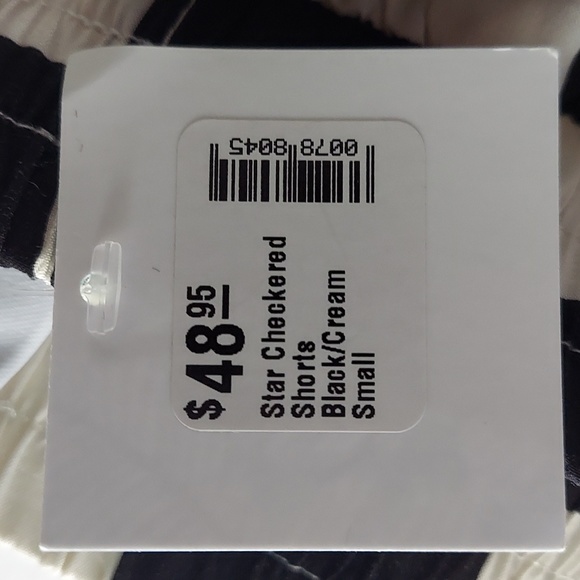 Girls shorts - Picture 3 of 4